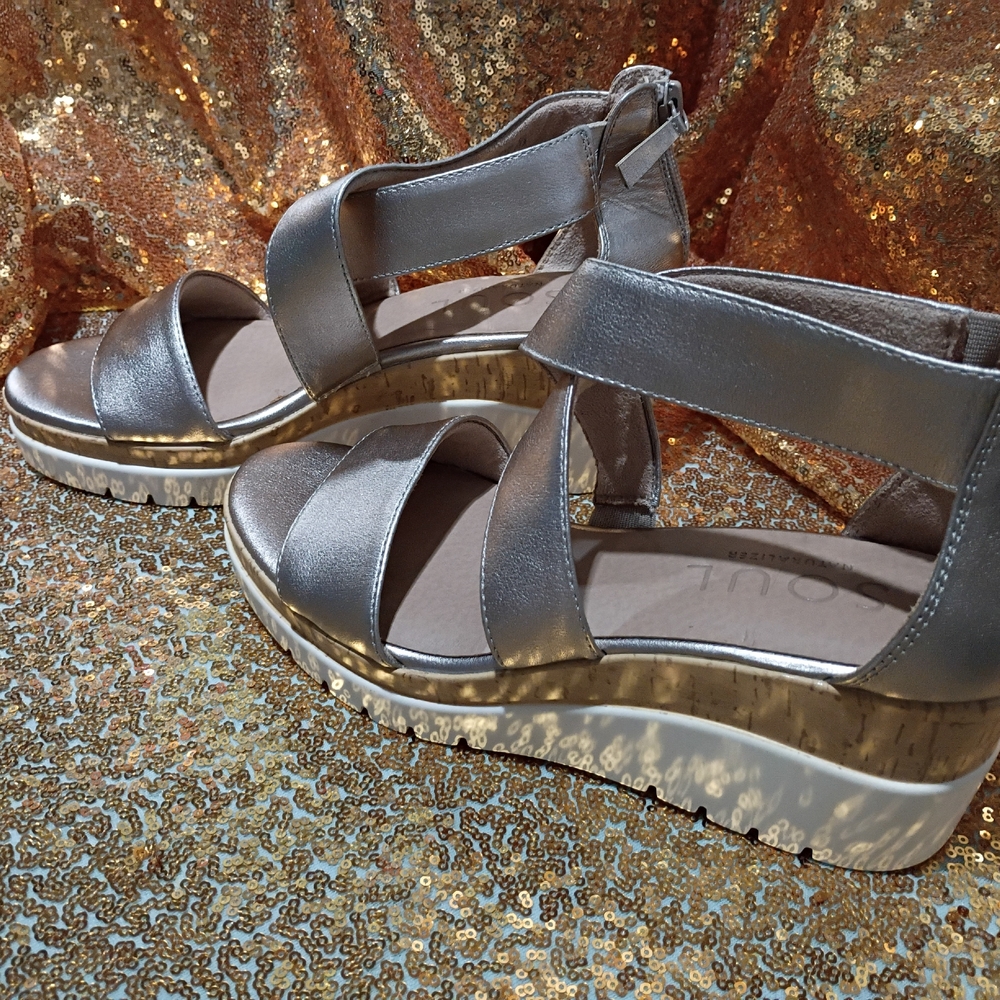 SOUL Naturalizer Metallic Sandals